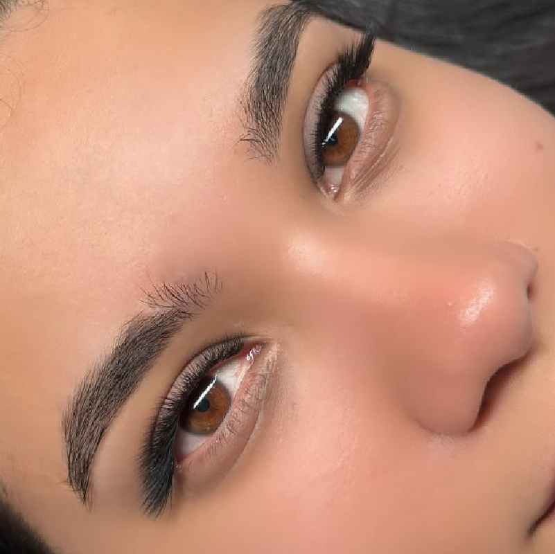 Diseño de cejas — Después