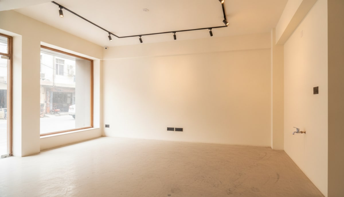 Commercial Shop for Sale