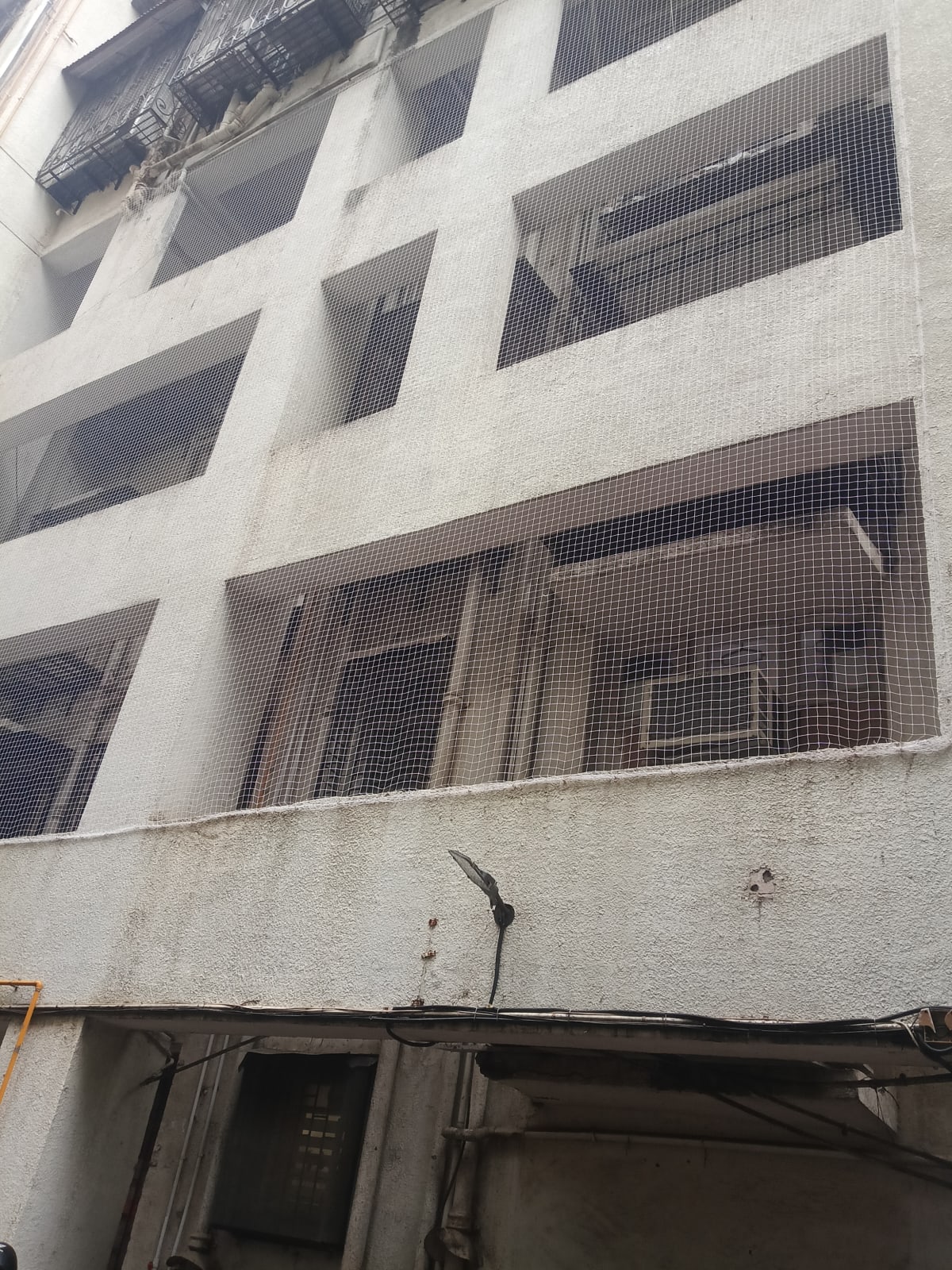 Mumbai Bird Netting & Grill Solutions User Photo 1