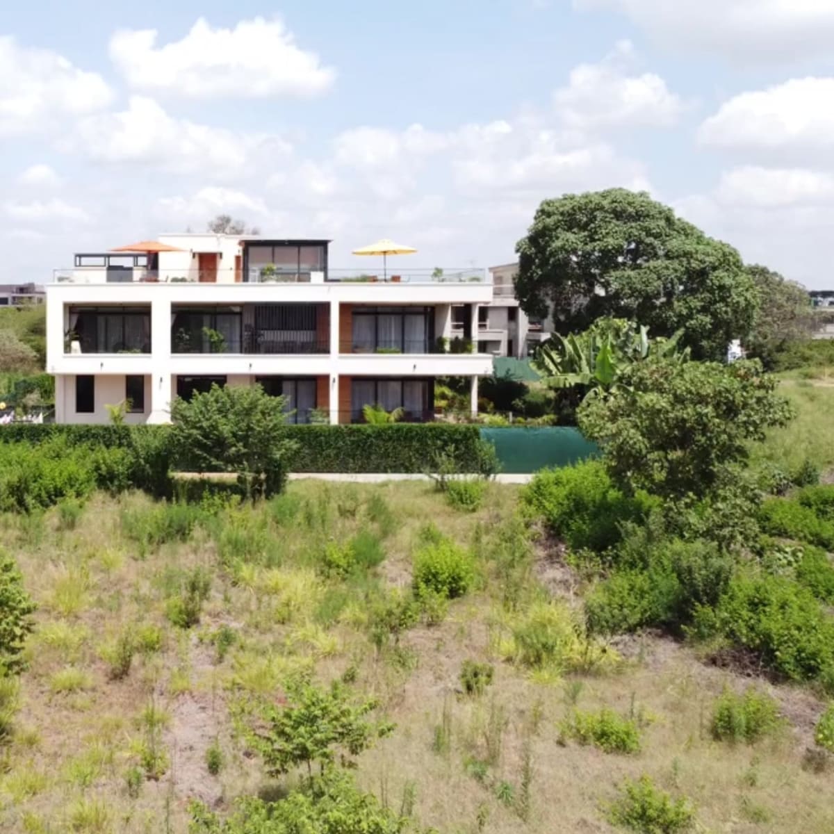 Contemporary luxury residence showing bespoke architectural design