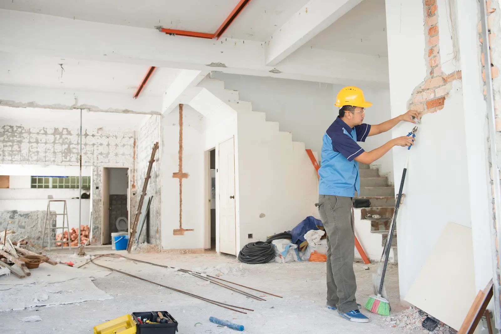 Small Renovation Contractor Singapore: Transform Your Space Efficiently