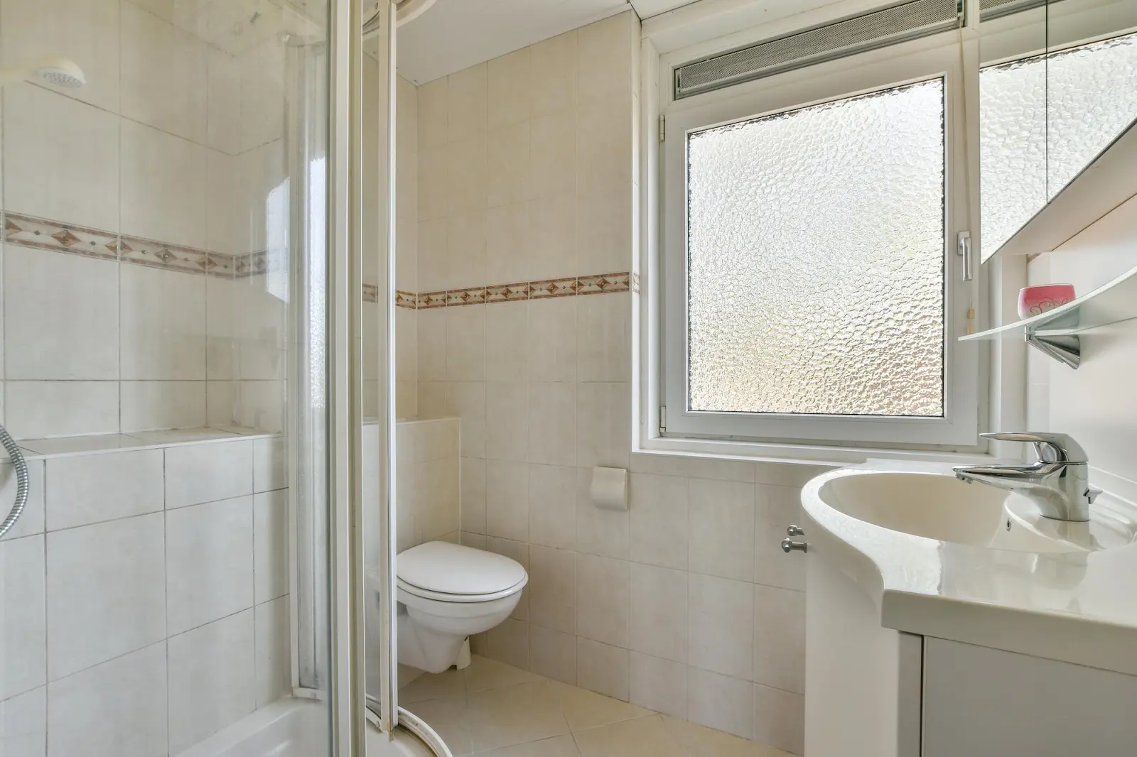 HDB Toilet Window: Brighten and Ventilate Your Bathroom