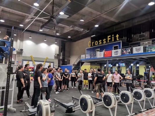 Industrial ceiling fan HVLS AEOLUS SERIES 11 EurusIII fan at crossfit