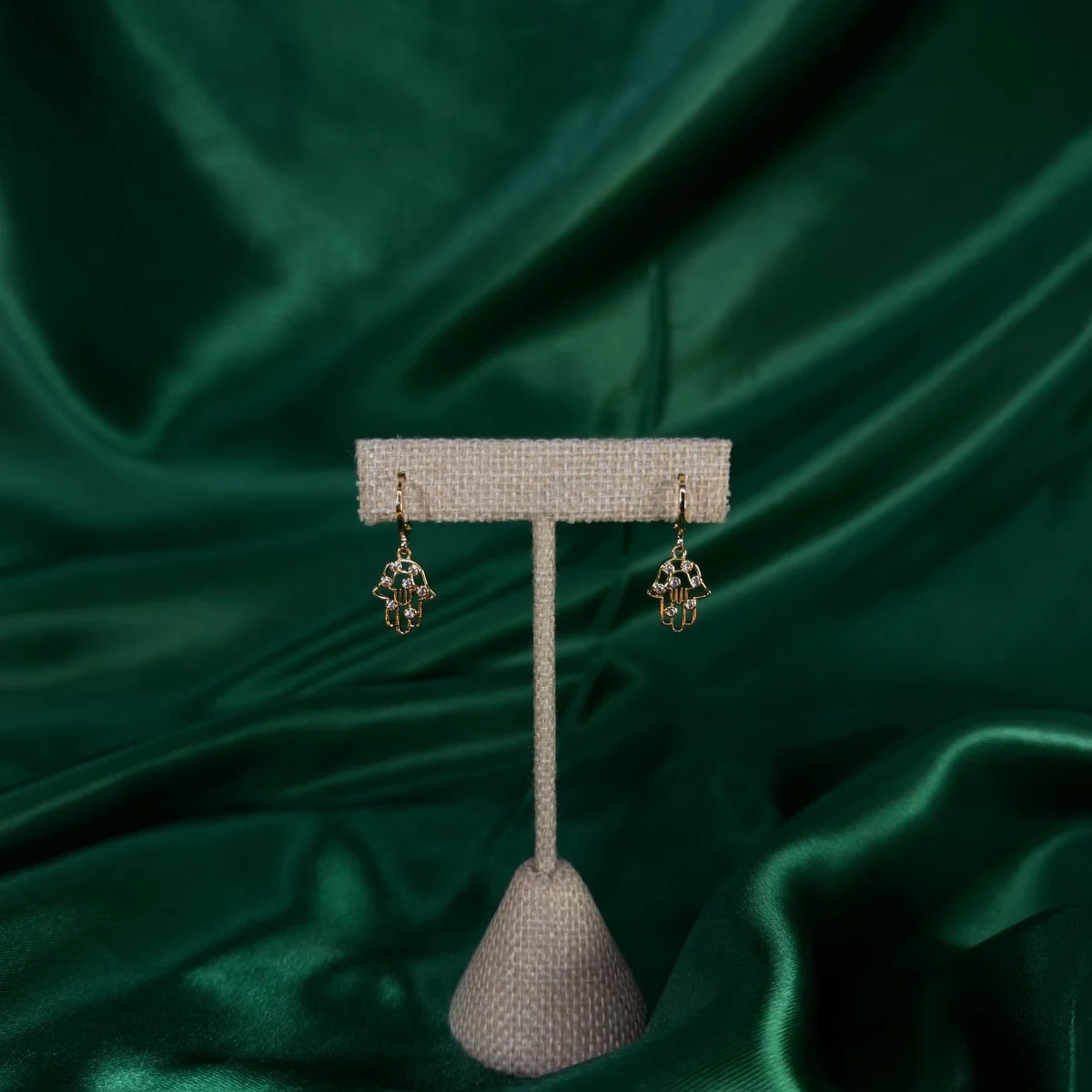 Aretes Largos Mano de Fátima en Chapa de Oro 18k — vista 3