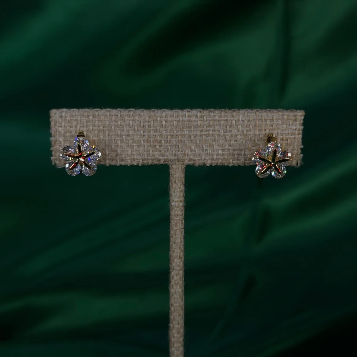 Arracadas con Flor de Chapa de Oro 18k — vista 2