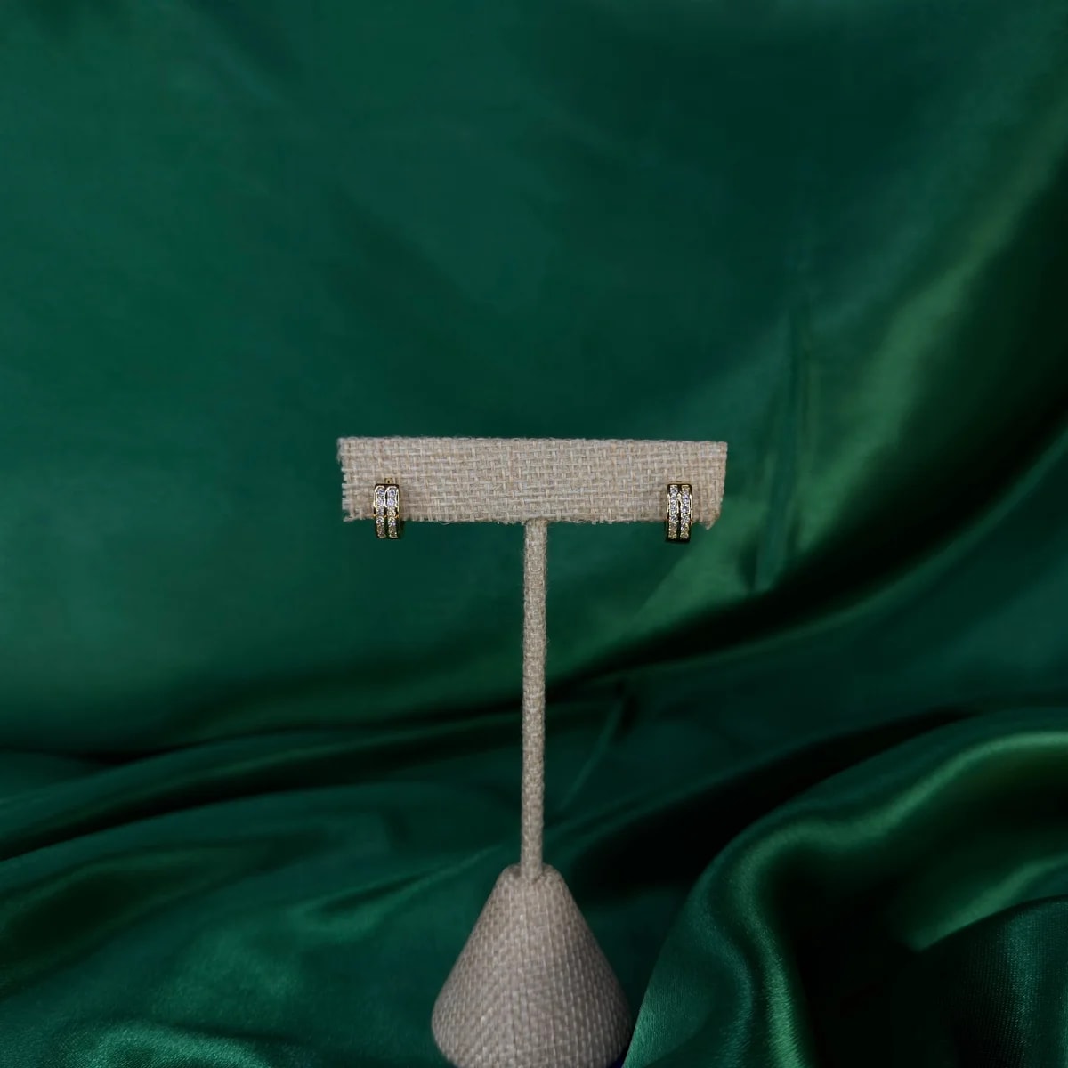 Arracadas Clásicas con Baño de Chapa de Oro 18k — vista 4