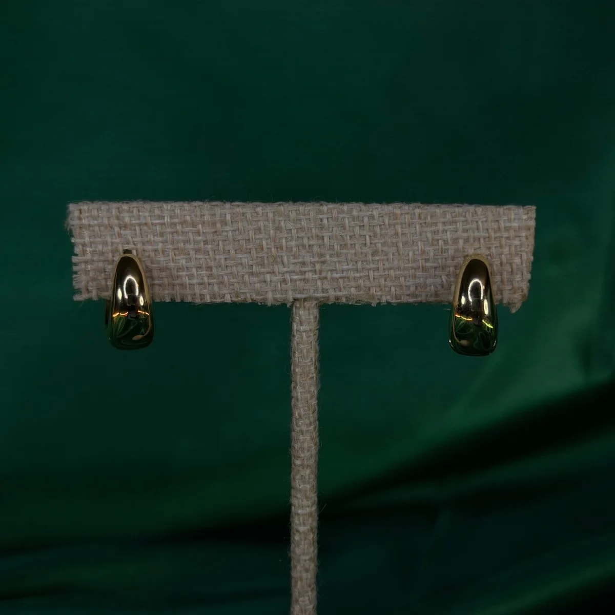 Arracadas Clásicas con Baño de Chapa de Oro 18k — vista 3