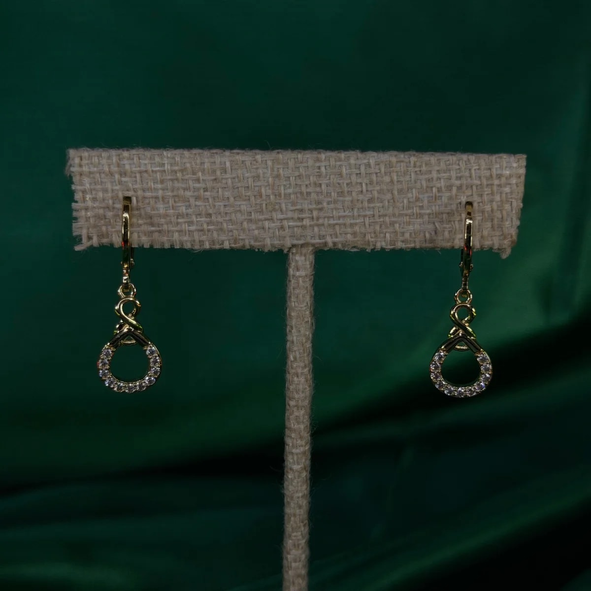 Aretes Largos con Círculo de Chapa de Oro 18k — vista 2