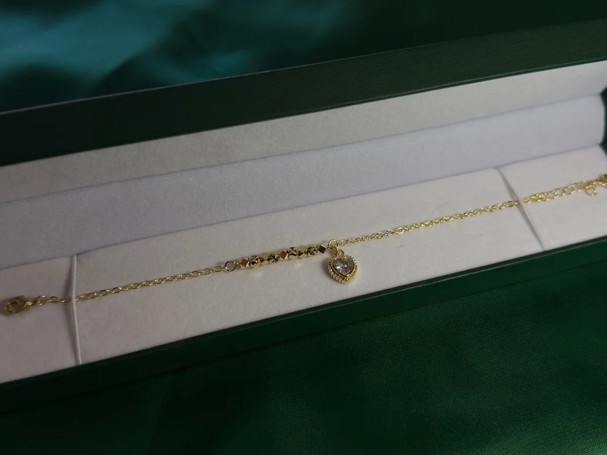 Pulsera Corazon Colgante en Chapa de Oro — vista 6