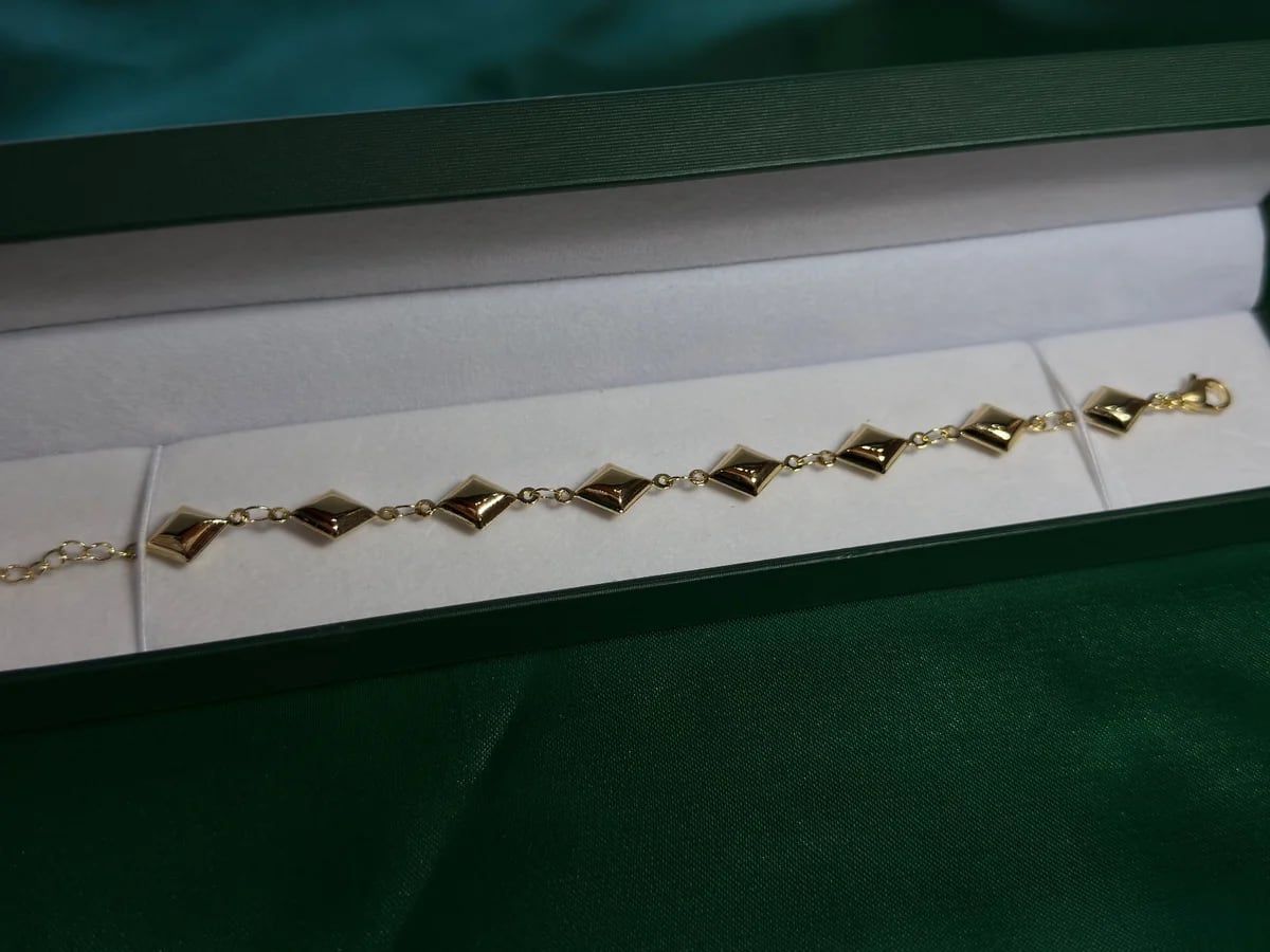 Pulsera Estructurada de Eslabones Rombo en Chapa de Oro — vista 2