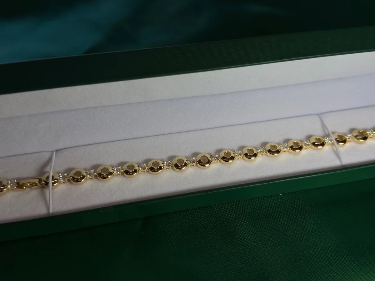 Pulsera Dorada en Chapa de Oro con Encantos — vista 8