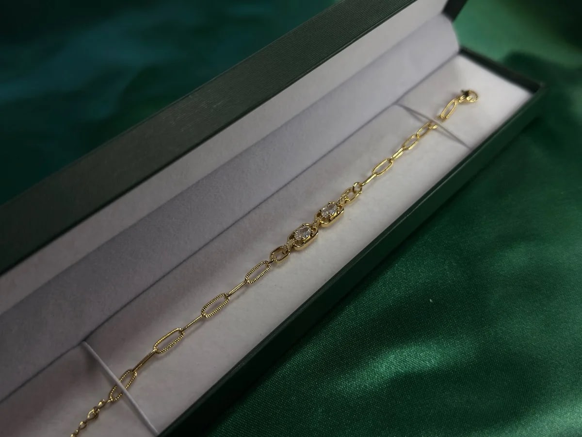 Pulsera Elegante de Eslabones Largos y Cristal — vista 5
