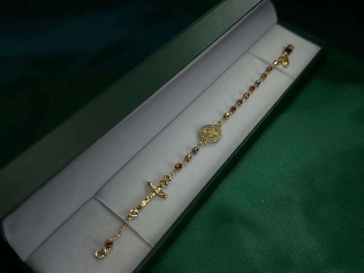 Pulsera Cruz Dorada Chapa de Oro 18k — vista 3