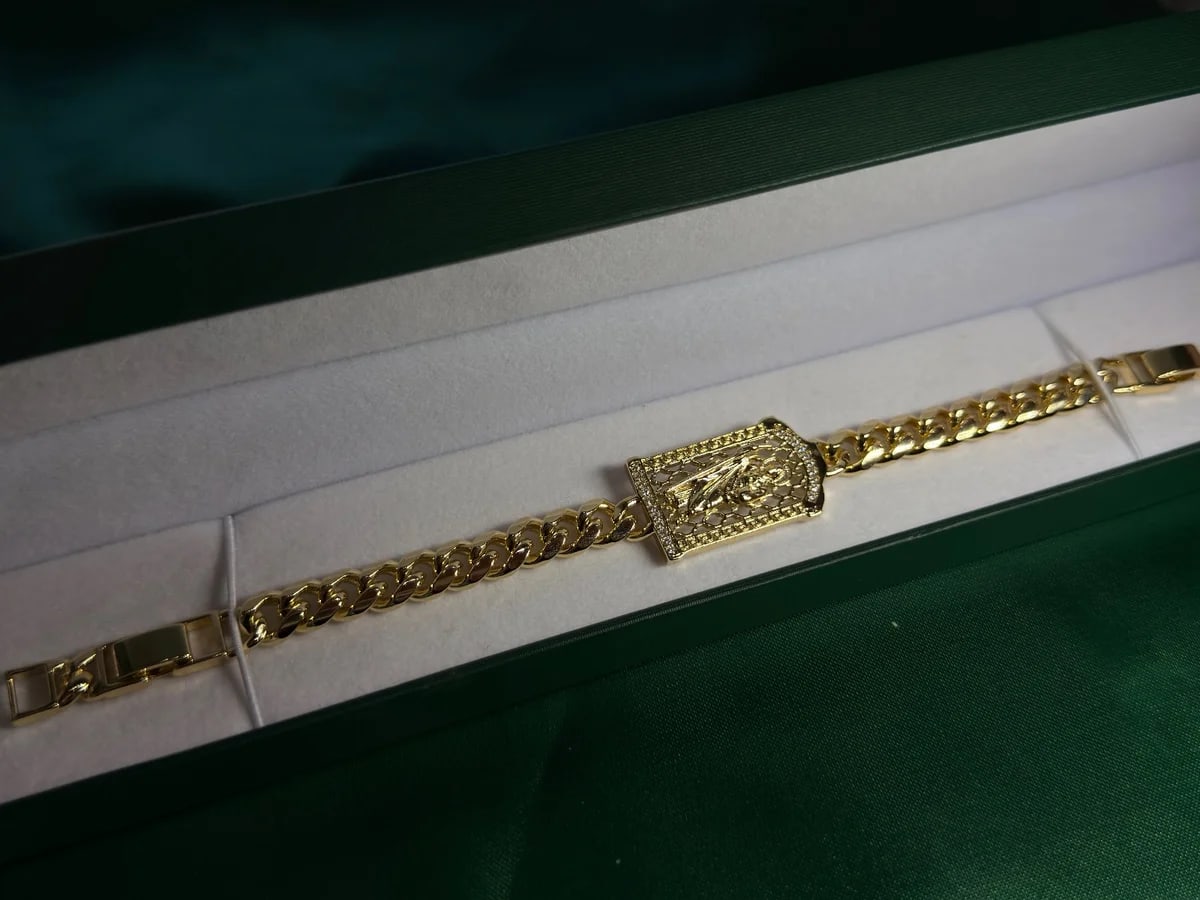 Pulsera con Placa de Medusa San Judas Chapa de Oro — vista 8
