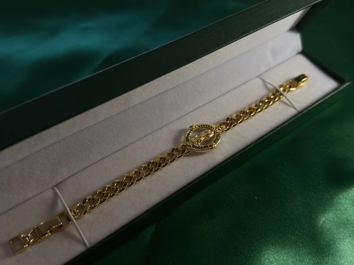 Pulsera Virgen de Guadalupe Chapa de Oro — vista 2