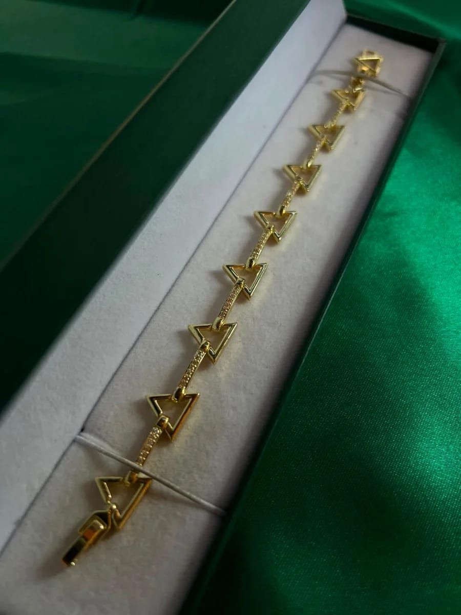 Pulsera Geométrica Triángulos Mosaico en Chapa de Oro — vista 2