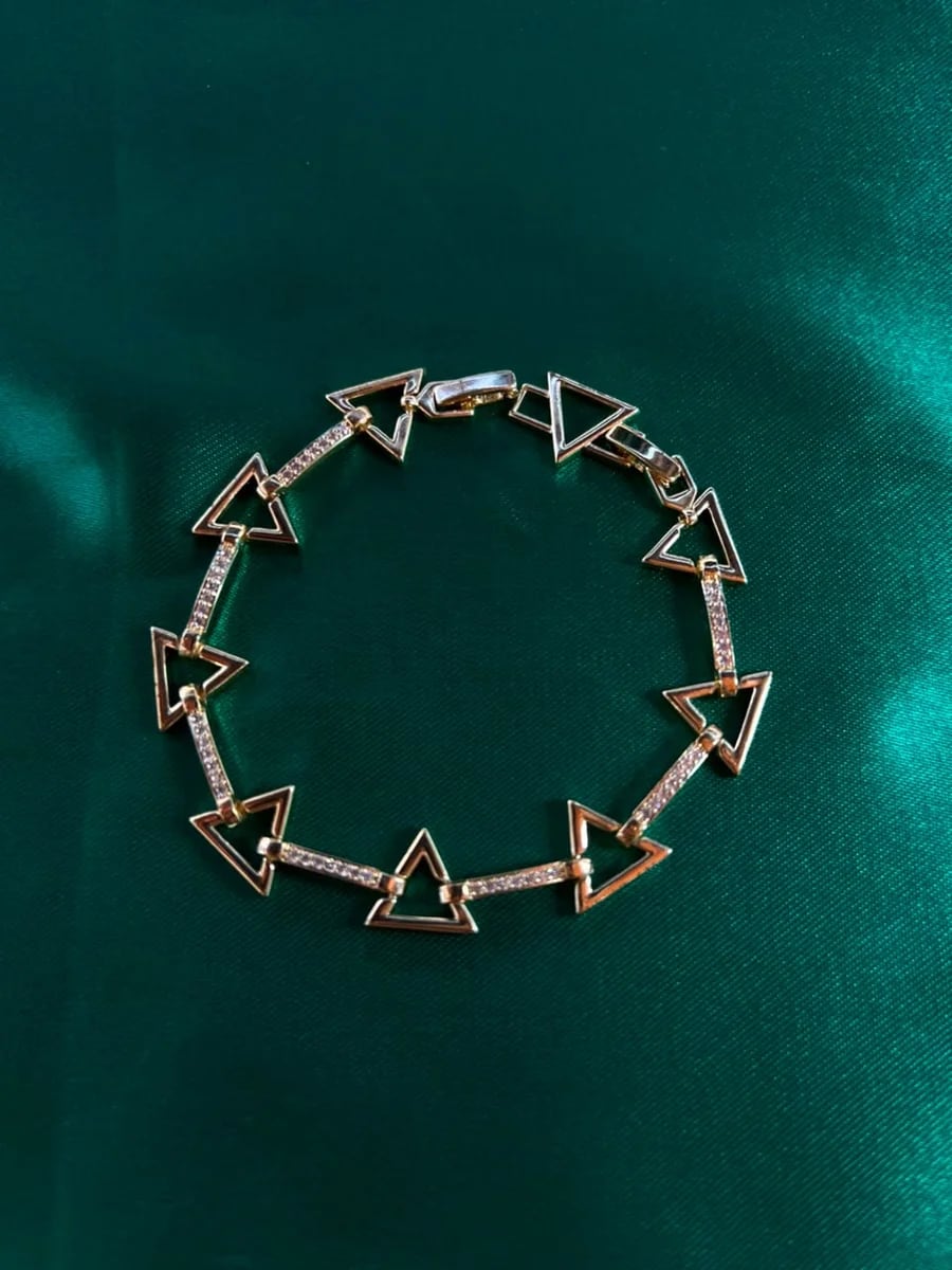 Pulsera Geométrica Triángulos Mosaico en Chapa de Oro — vista 3