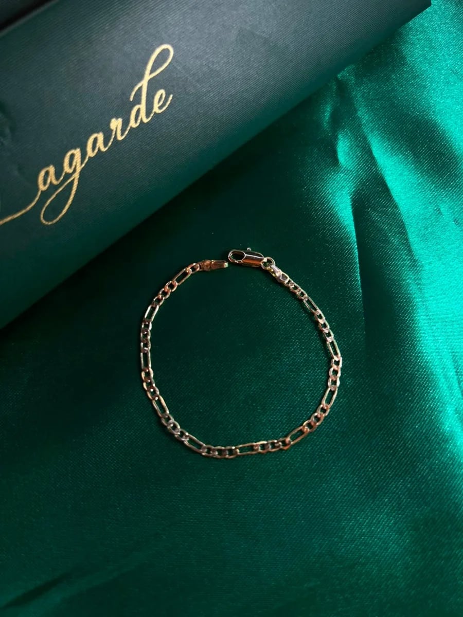 Pulsera Cadena Dorada Clásica en Chapa de Oro 18k — vista 3