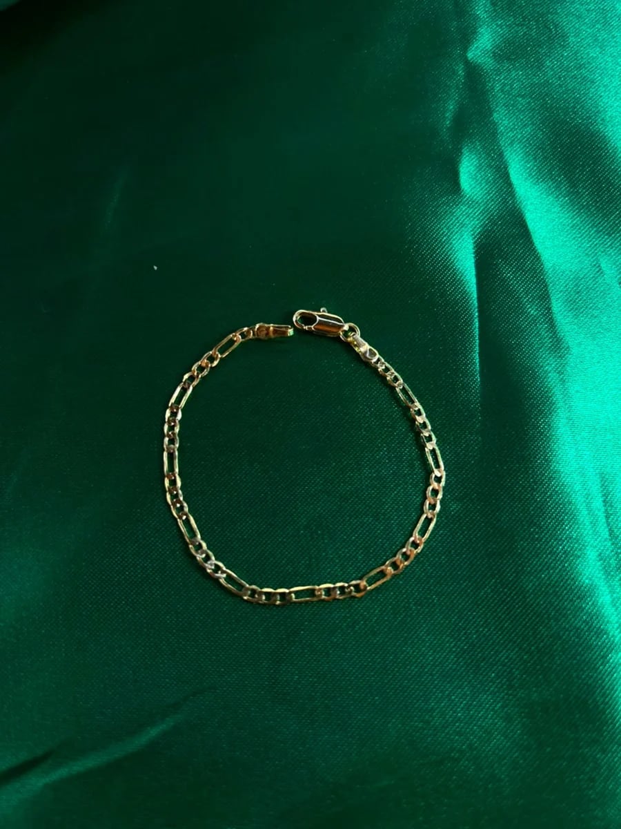 Pulsera Cadena Dorada Clásica en Chapa de Oro 18k — vista 5