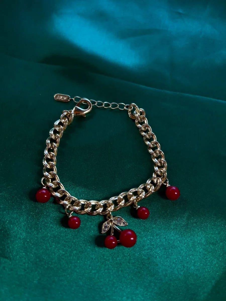 Pulsera Doble de Cerezas en Chapa de Oro 18k — vista 4