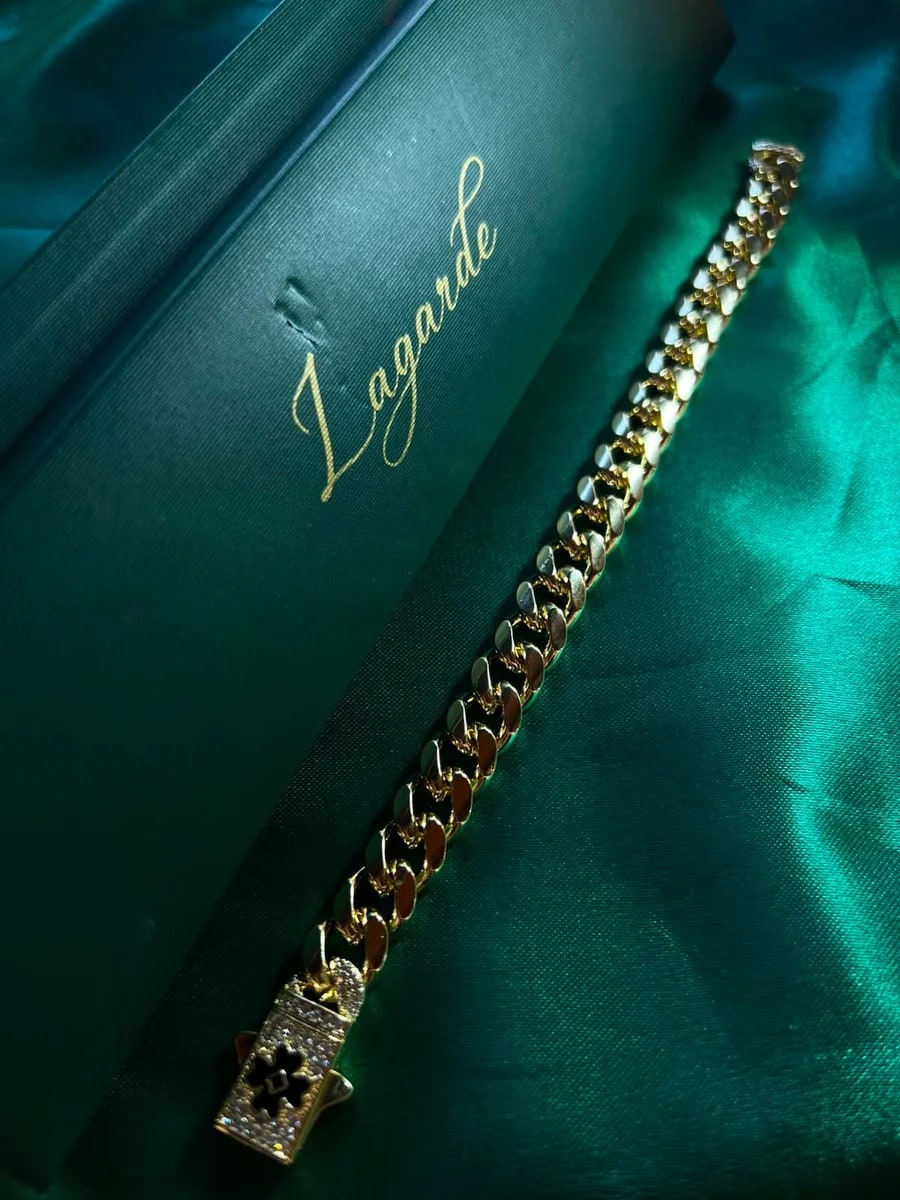 Pulsera Cubana con Broche Estilo Monaco en Chapa de Oro 18k — vista 3