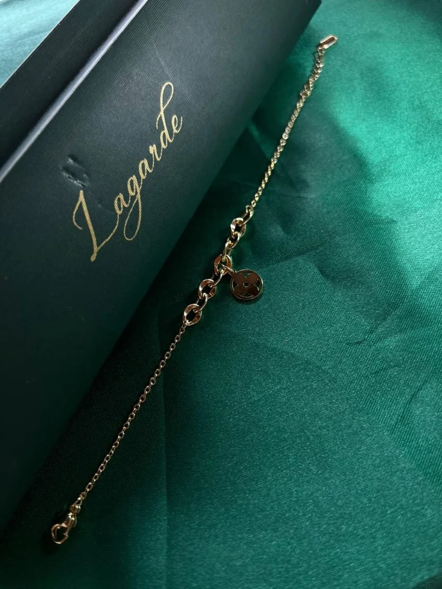 Pulsera eslabon y rueda trebol en Chapa de Oro — vista 3