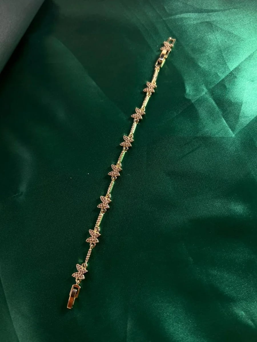 Pulsera Cadena de Mariposas en Chapa de Oro 18k — vista 4