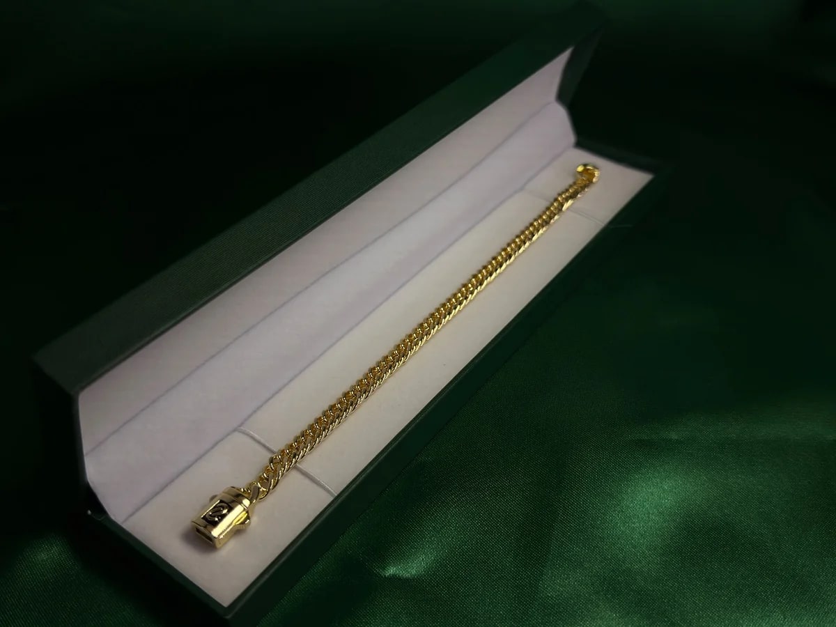 Pulsera Eslabón Fino con Broche de Seguridad en Chapa de Oro 18k — vista 5