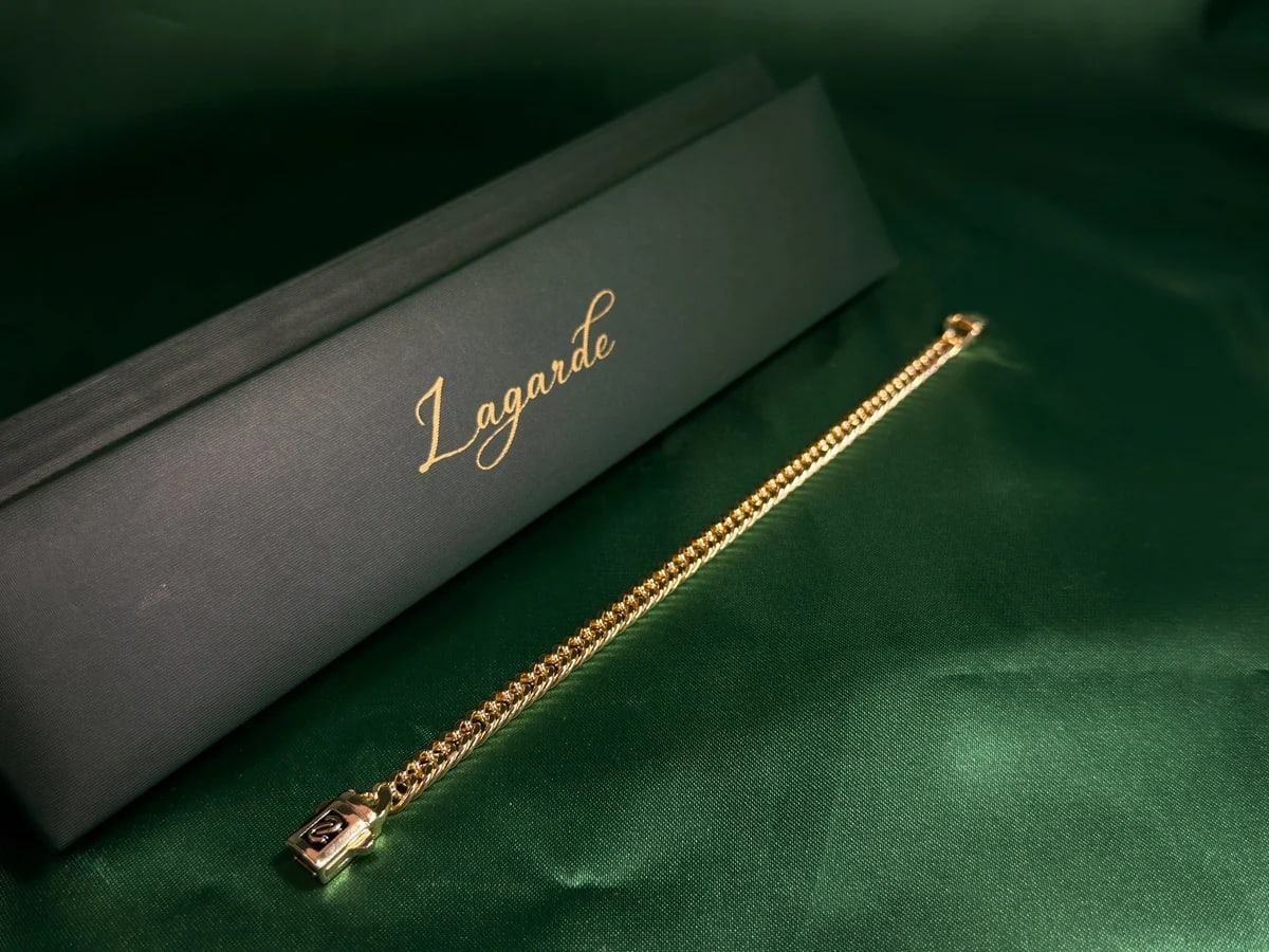 Pulsera Eslabón Fino con Broche de Seguridad en Chapa de Oro 18k — vista 6