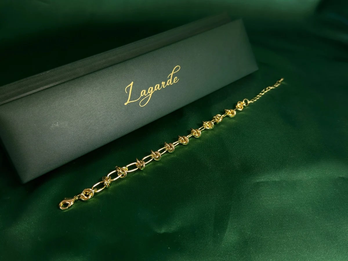 Pulsera Eslabones con Nudos de Amor en Chapa de Oro 18k — vista 3