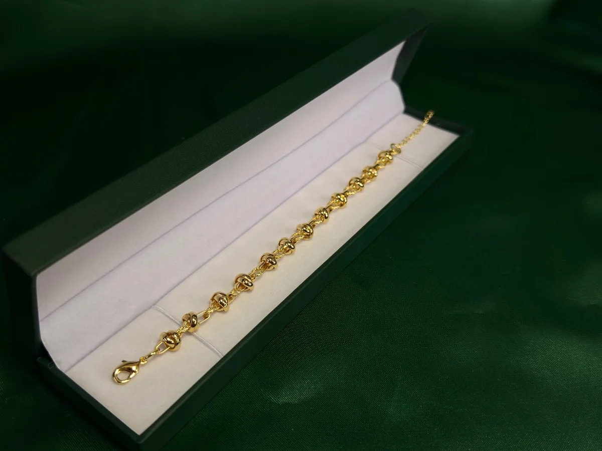 Pulsera Eslabones con Bolitas Redondas en Chapa de Oro 18k — vista 2