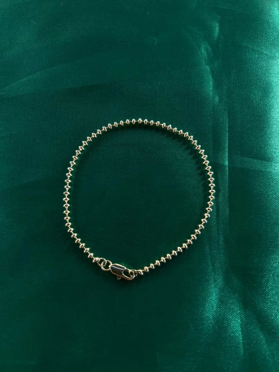 Pulsera de Cadena con Mini Esferas en Chapa de Oro 18k — vista 5