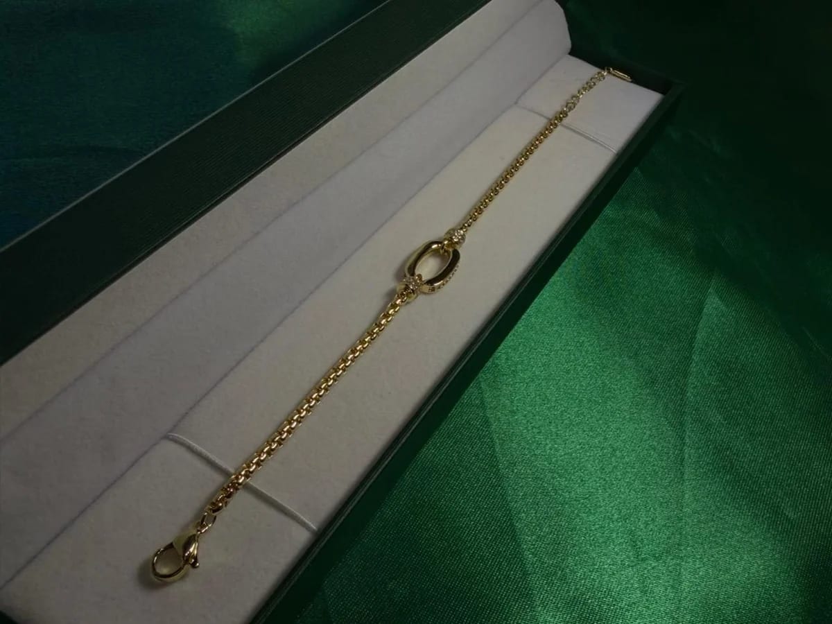 Pulsera Dije Ovalado Central en Chapa de Oro 18k — vista 3