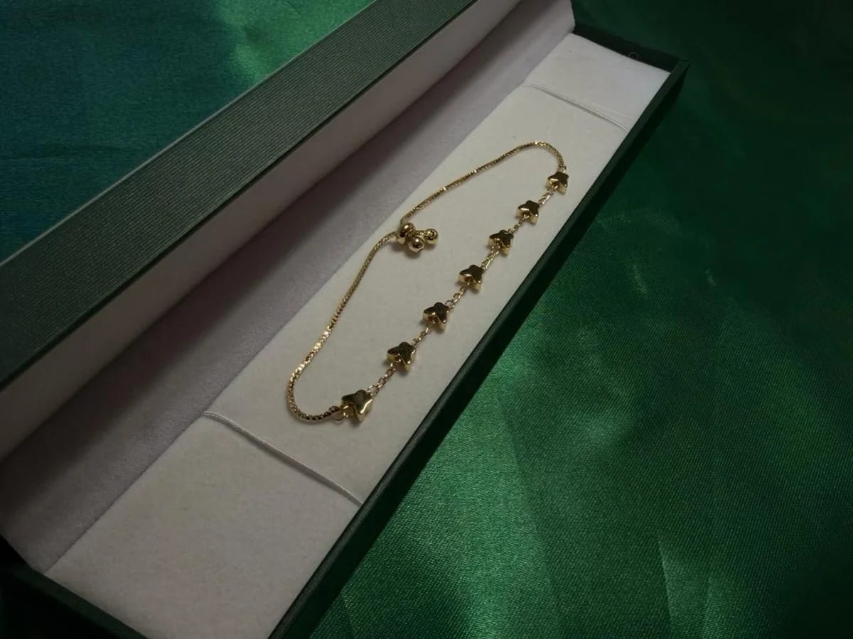Pulsera Múltiples Estrellas en Chapa de Oro 18k — vista 3