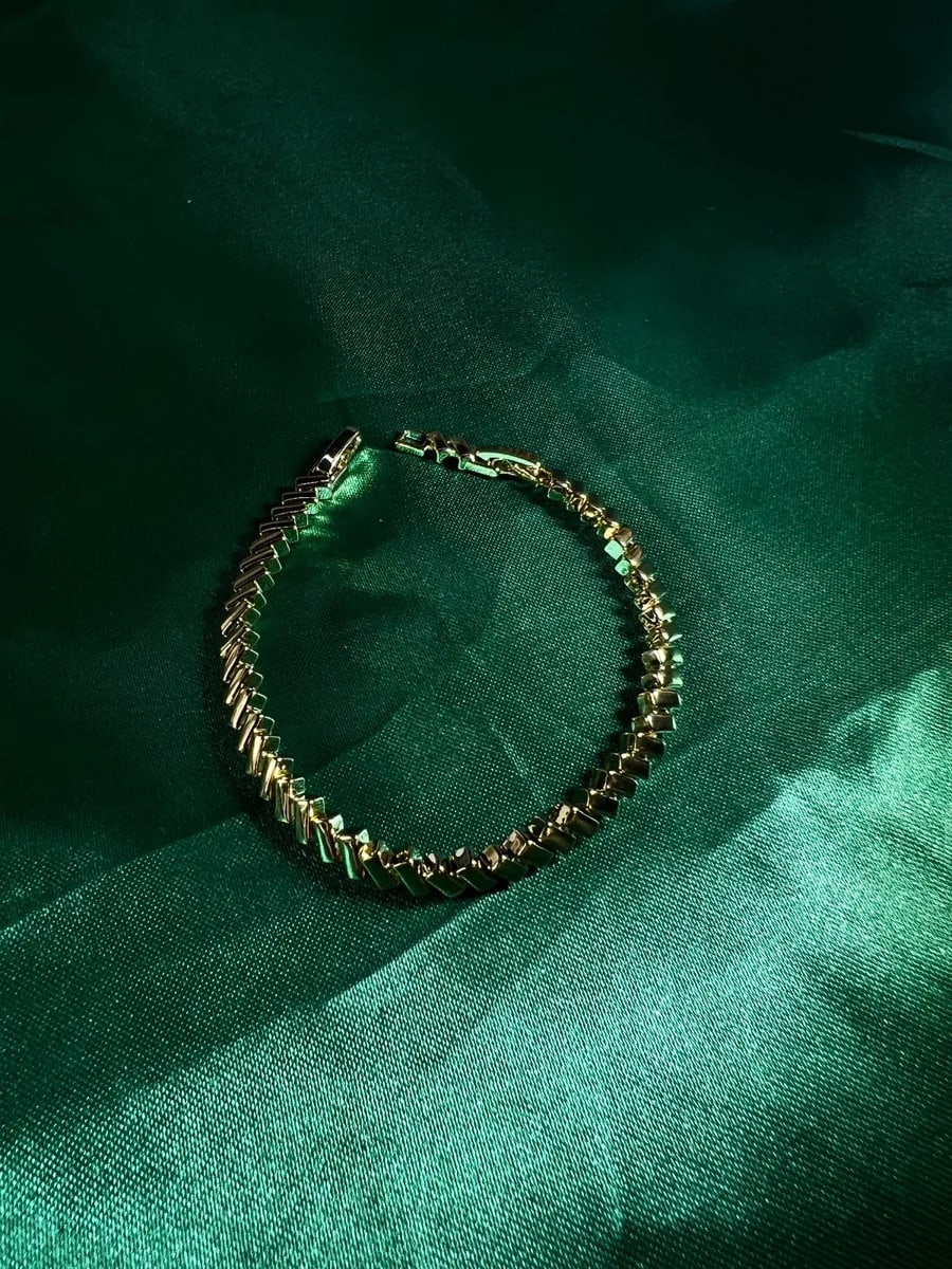 Pulsera Eslabones Cuadrados en Chapa de Oro 18k — vista 5
