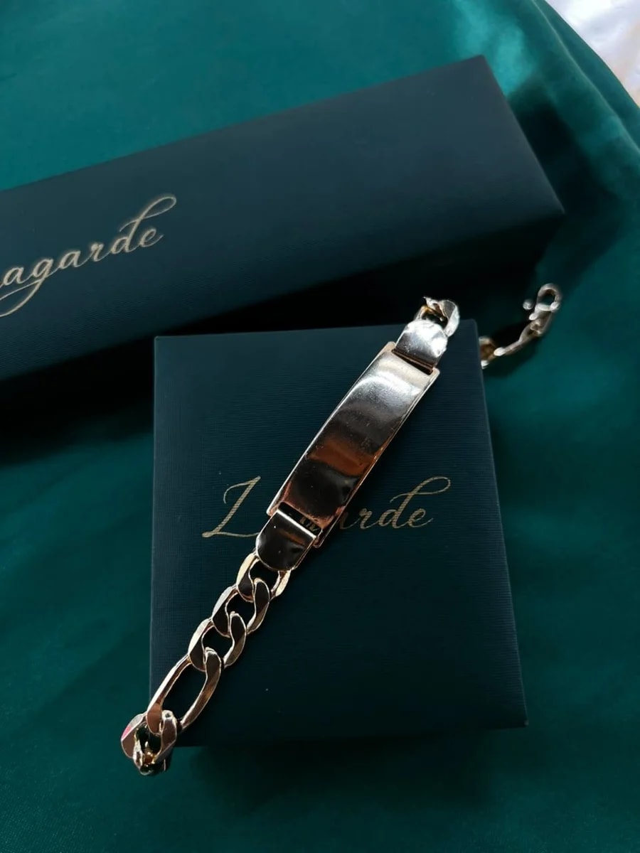 Pulsera Eslabón Figaro con Placa Central Chapa de Oro 18k — vista 5