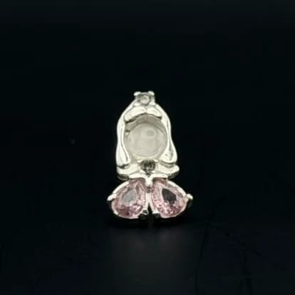 Broquel Princesa aurora con zirconia rosa y perla, de plata .925