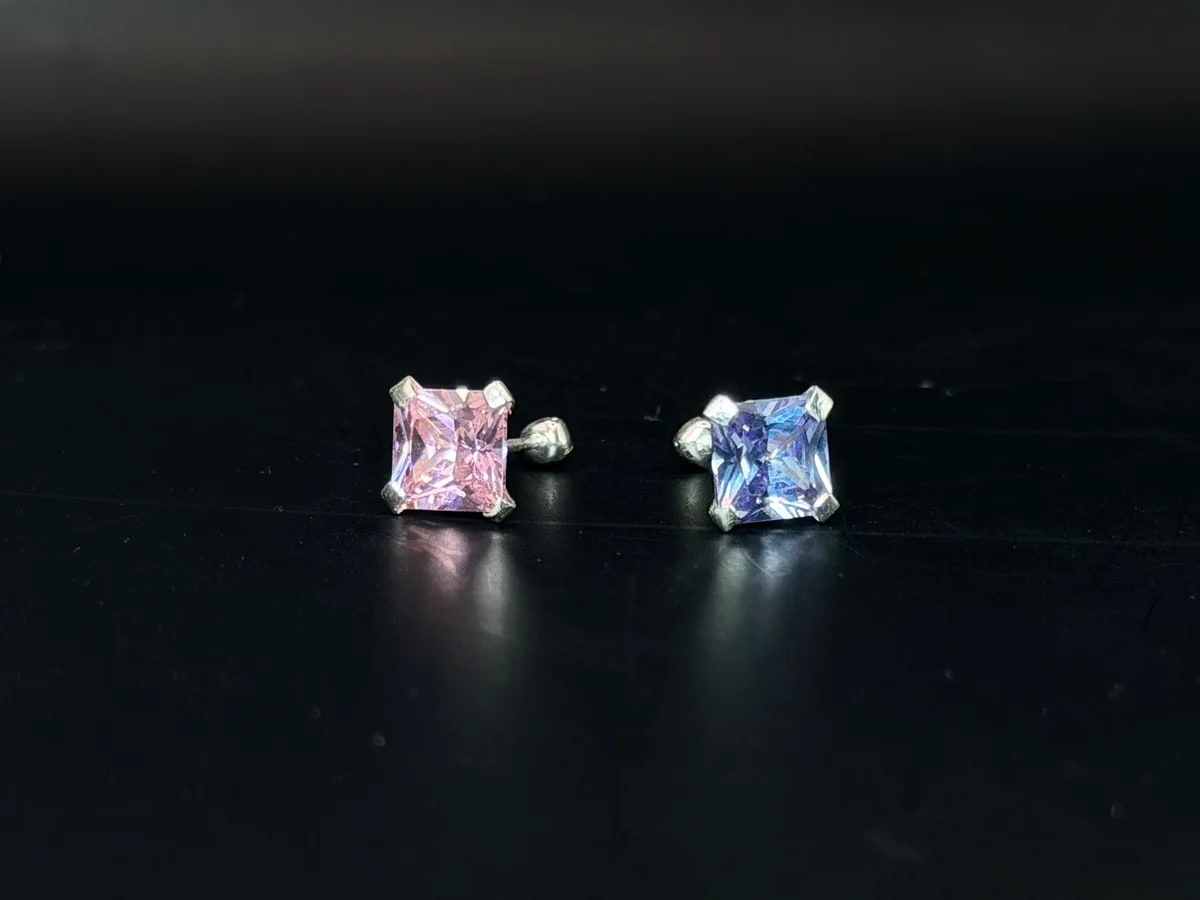 Broquel Zirconia de color cuadrada 6x6mm de plata .925