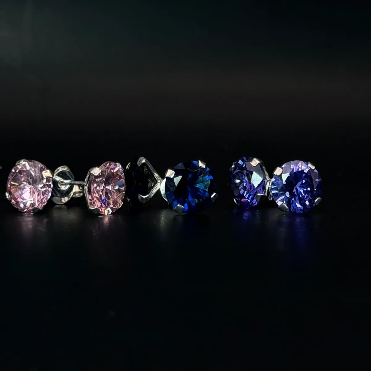 Broquel Zirconia de color redonda 8mm de plata .925