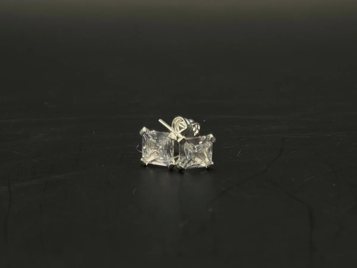 Broquel Zirconia cuadrada 6x6mm de plata .925
