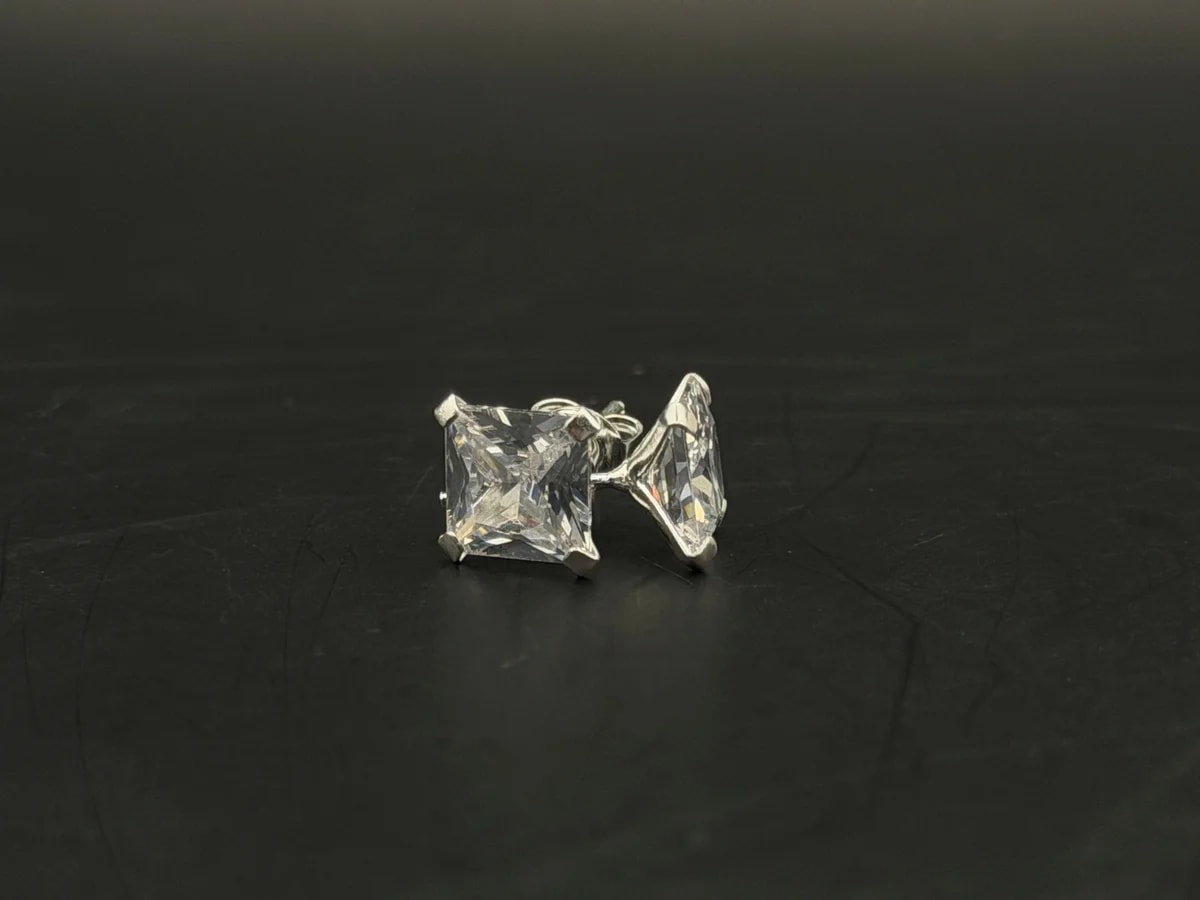 Broquel Zirconia cuadrada 7x7mm de plata .925