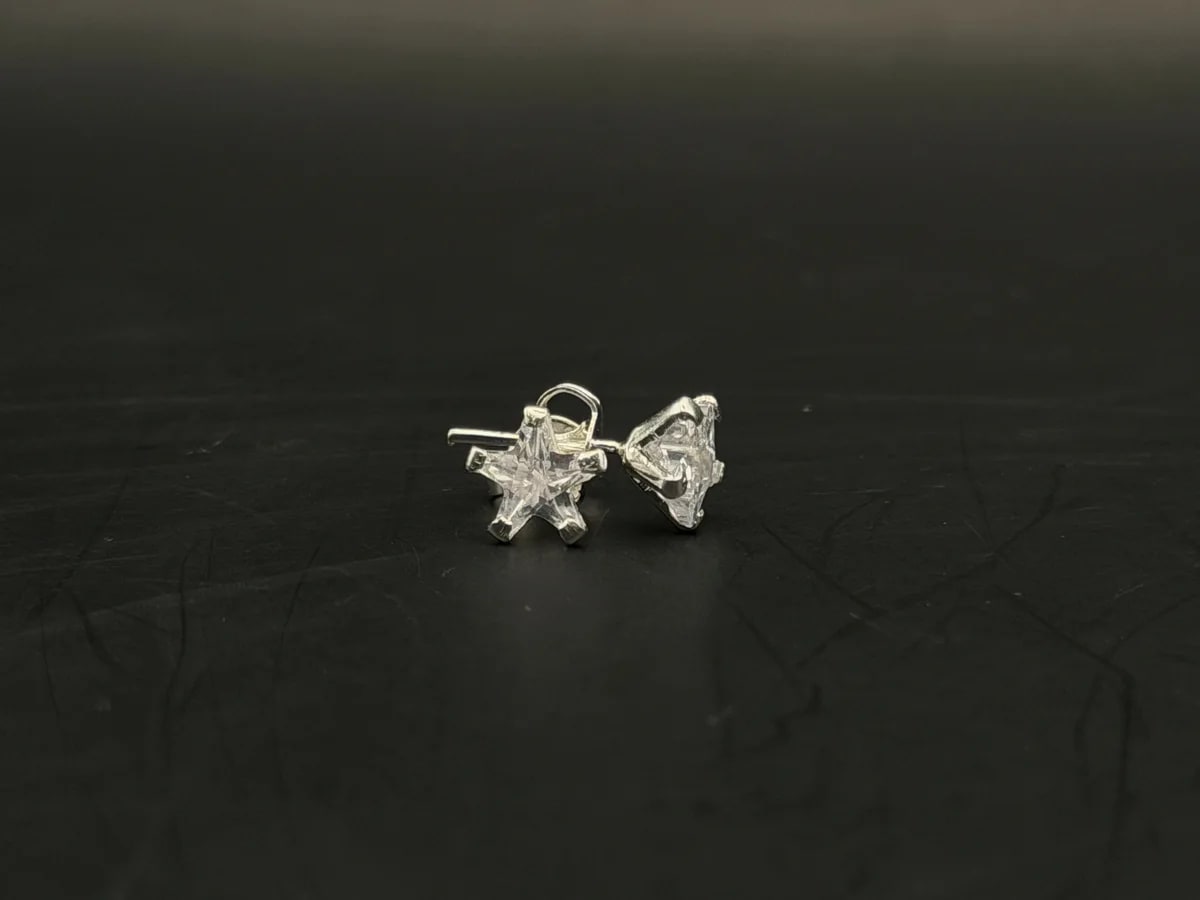 Broquel Zirconia blanca de estrella 6mm de plata .925