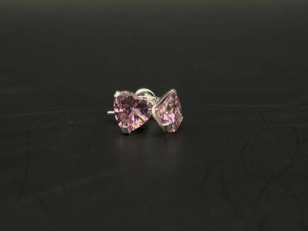 Broquel Zirconia de color corazon 7mm de plata .925