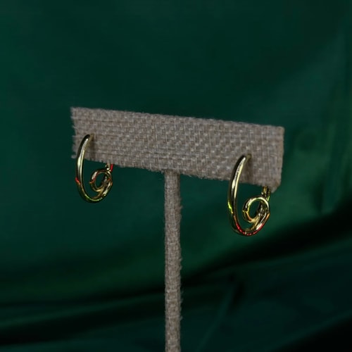 Arracadas con Diseño Sencillo de Chapa de Oro 18k