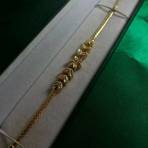 Pulsera Eslabones Florales en Cadena Cartujillo Chapa de Oro