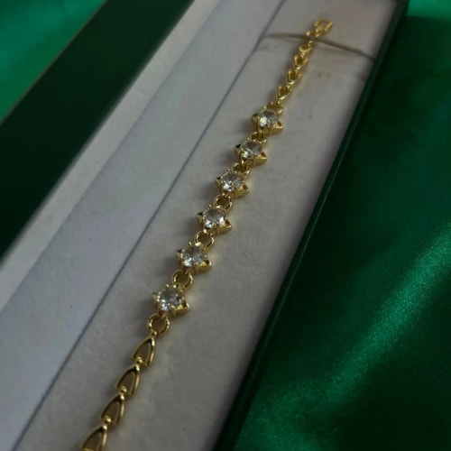 Pulsera Piedras en Estrella en Chapa de Oro 18k