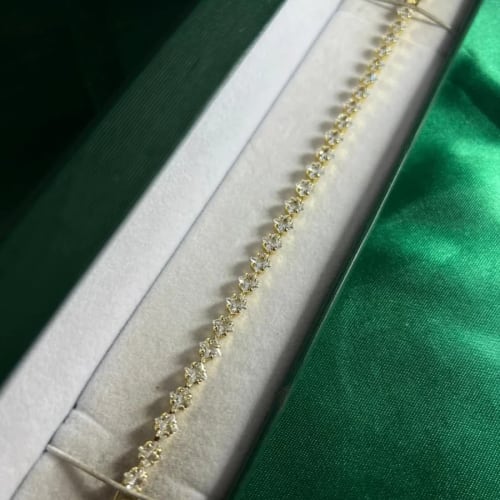 Pulsera Elegante Estilo Tenis con Circonias en Rombo en Chapa de Oro 18k