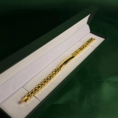 Pulsera de Eslabones Texturizados con Placa Central en Chapa de Oro 18k