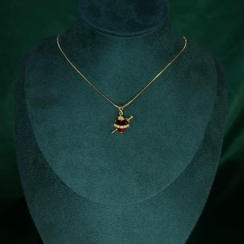 Collar Corazón Atravesado en Chapa de Oro 18k
