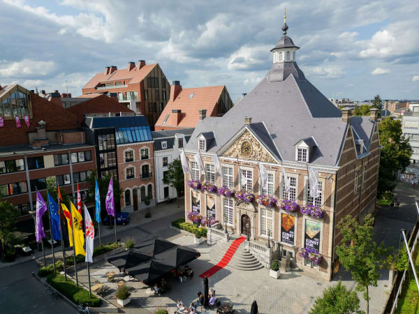 Hasselt eSIM illustration